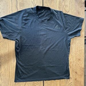 Black adidas freelift shirt size large